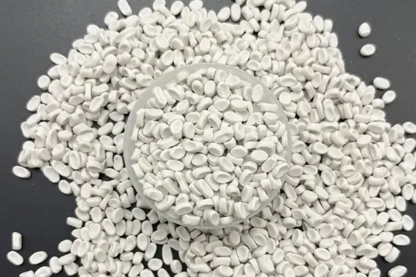 LLDPE vs HDPE Material Trends in Packaging and Masterbatch Matching 