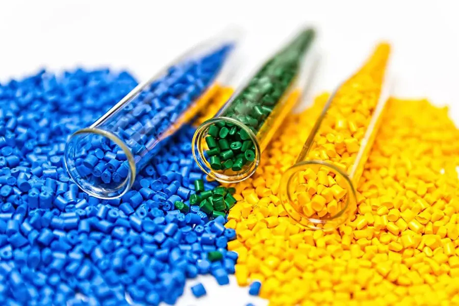 What Is Color Masterbatch and How Is It Used in Plastic Production